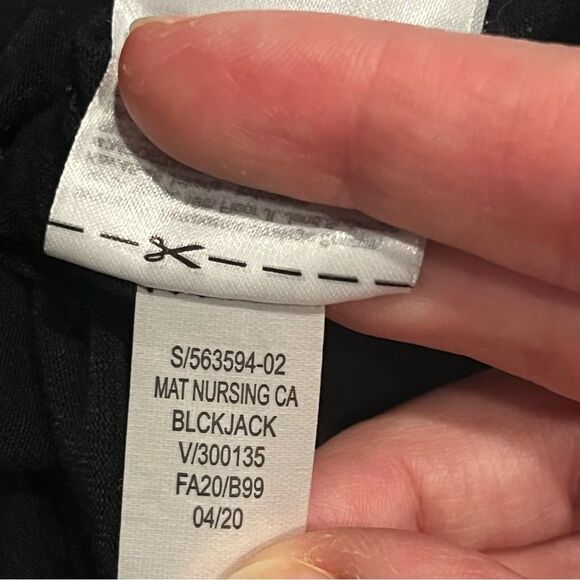 Old Navy Maternity BlackJack Clip Down Nursing Cami Tank Top Size Medium - Picture 8 of 8